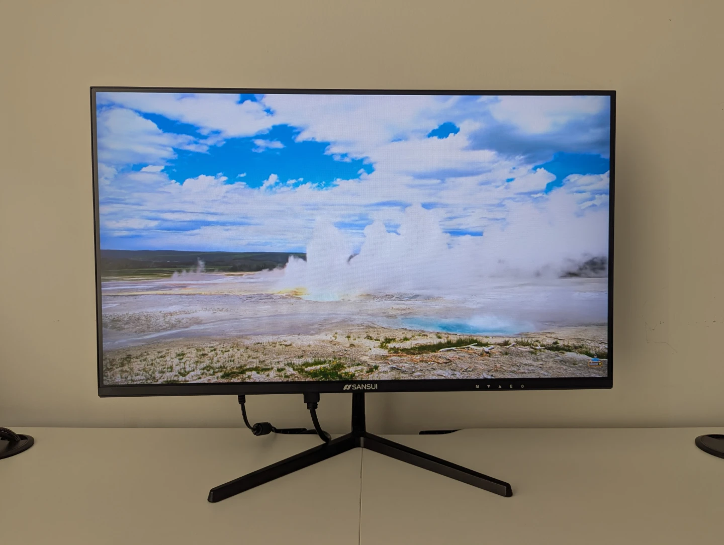 Sansui Computer Monitor - photo 2