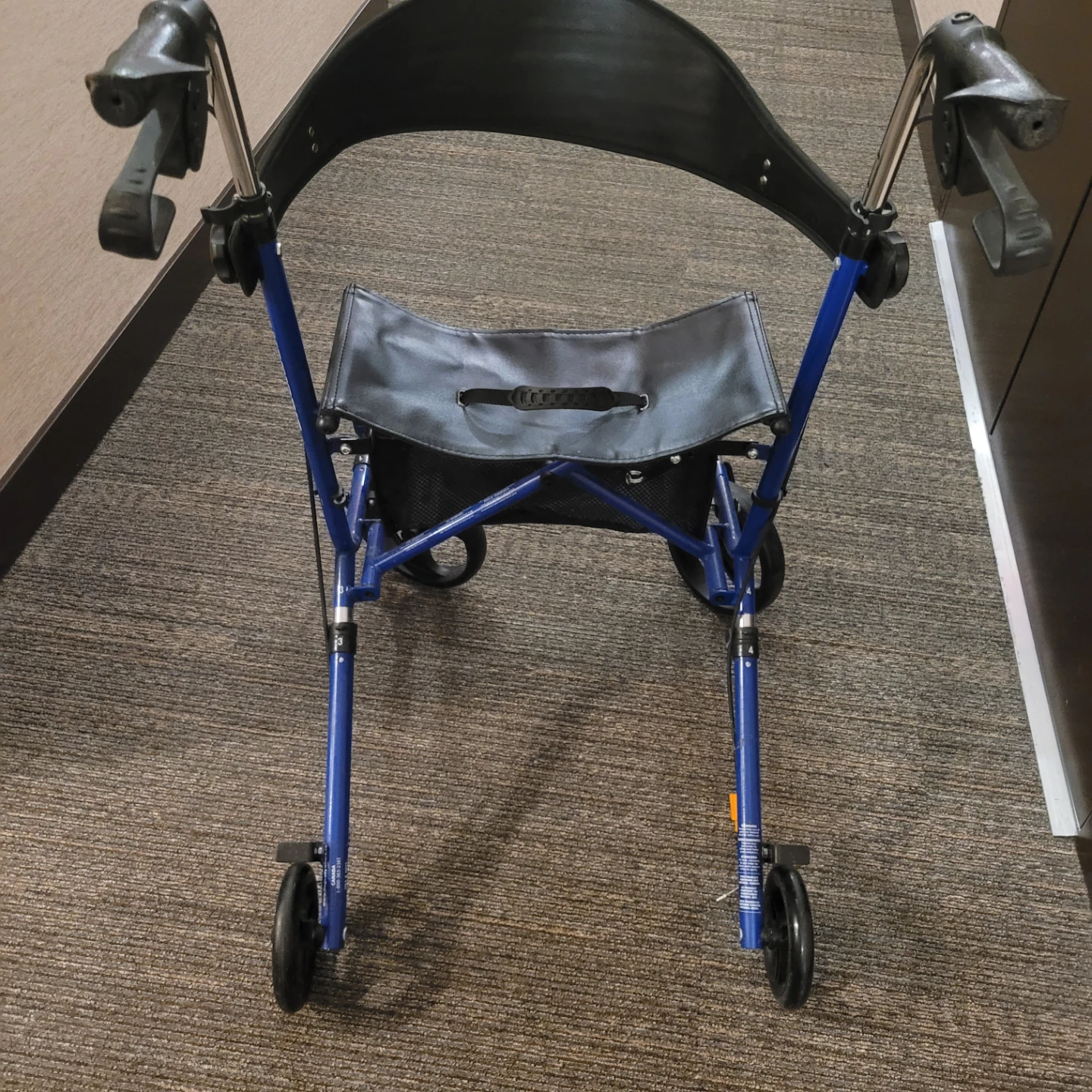 Hugo Sidekick Side-Folding Rollator Rolling Walker With Seat - photo 2