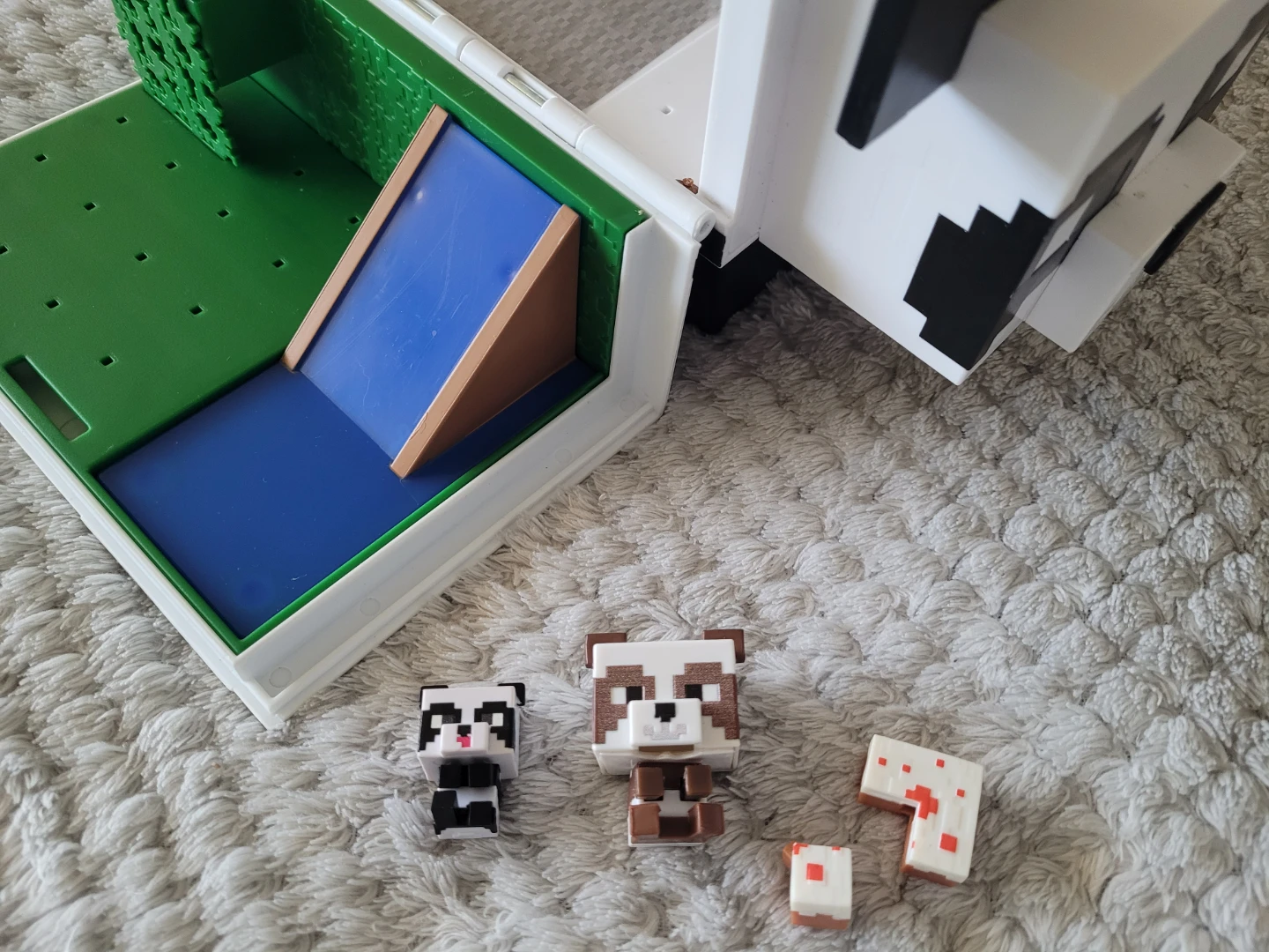 Minecraft playset - photo 2