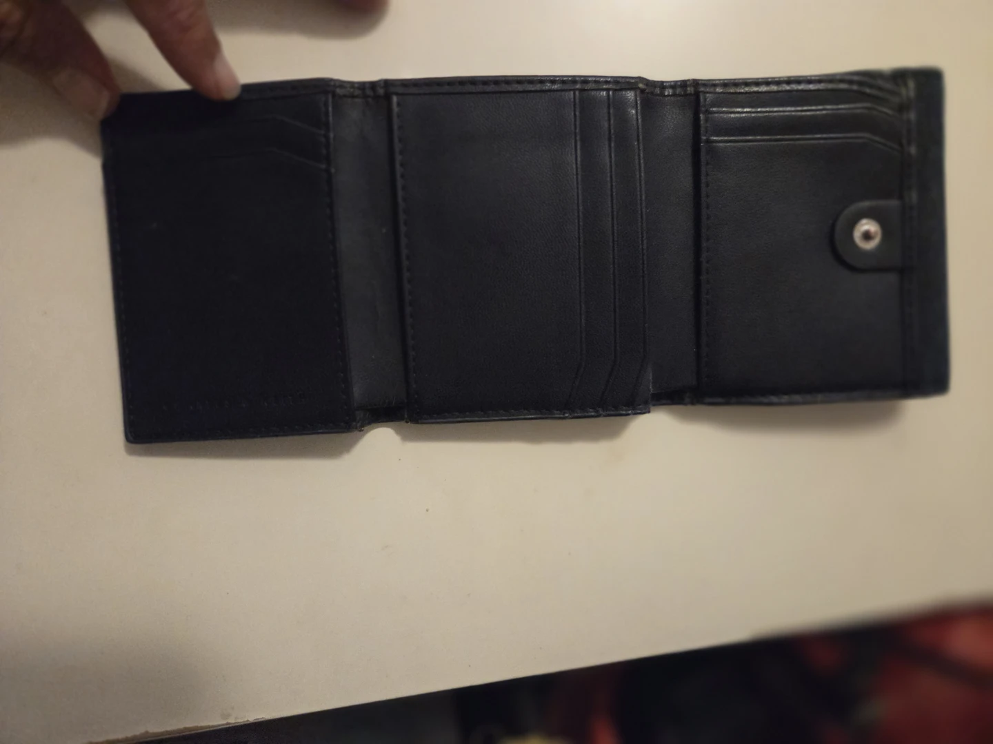 Charles & Keith Tri-Fold Wallet - photo 4