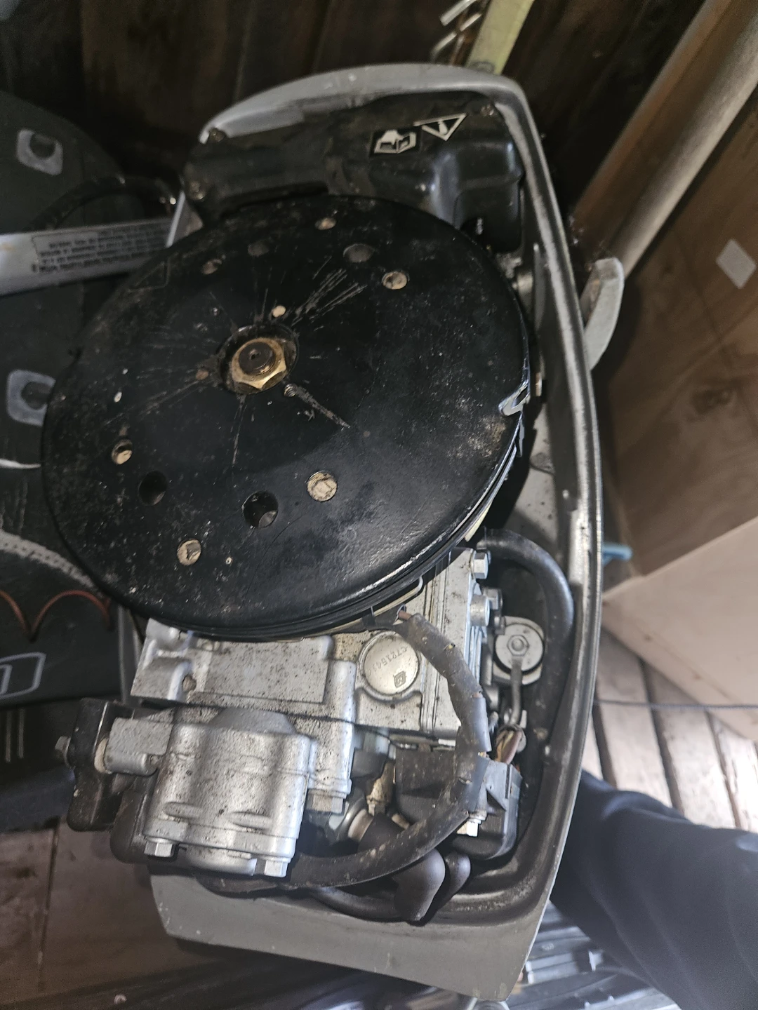 Evinrude 9.9 Outboard Motor - photo 3