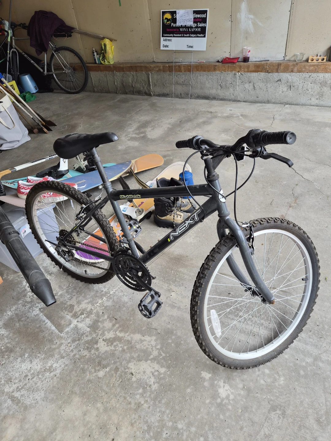 YARD SALE - Bridlewood Circle- June 6th 9am-2pm - photo 4