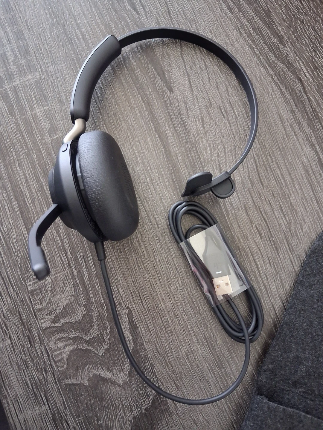 Brand New Jabra Evolve 30 II UC Stereo Headset ⚽ - photo 3