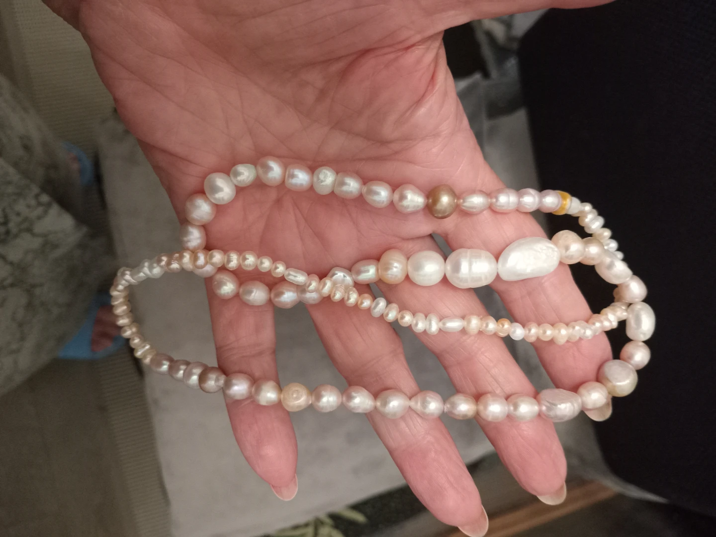 Assorted Pearl Necklaces - photo 3