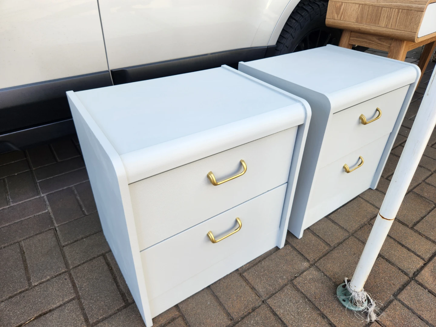 2-Drawer Nightstands with Gold Handles - photo 2