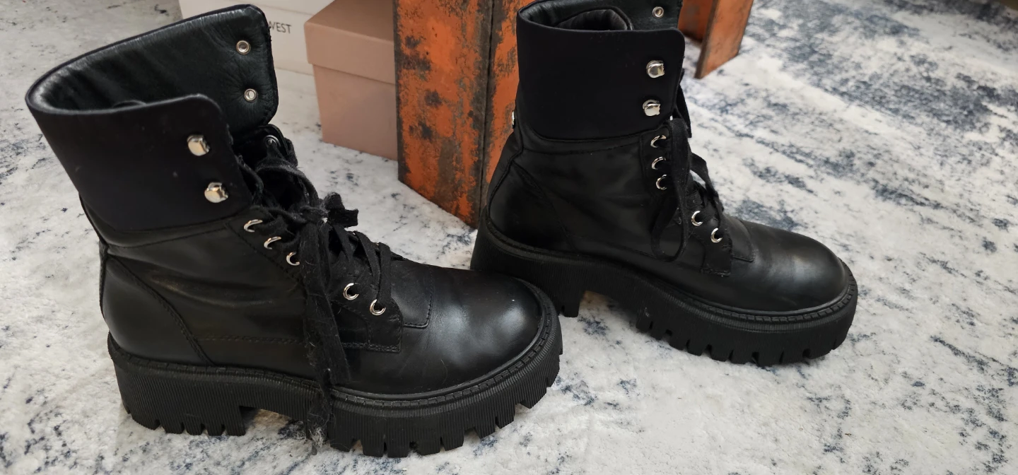 Womens Wishbone Black Leather Combat Boots Size 8 - photo 2