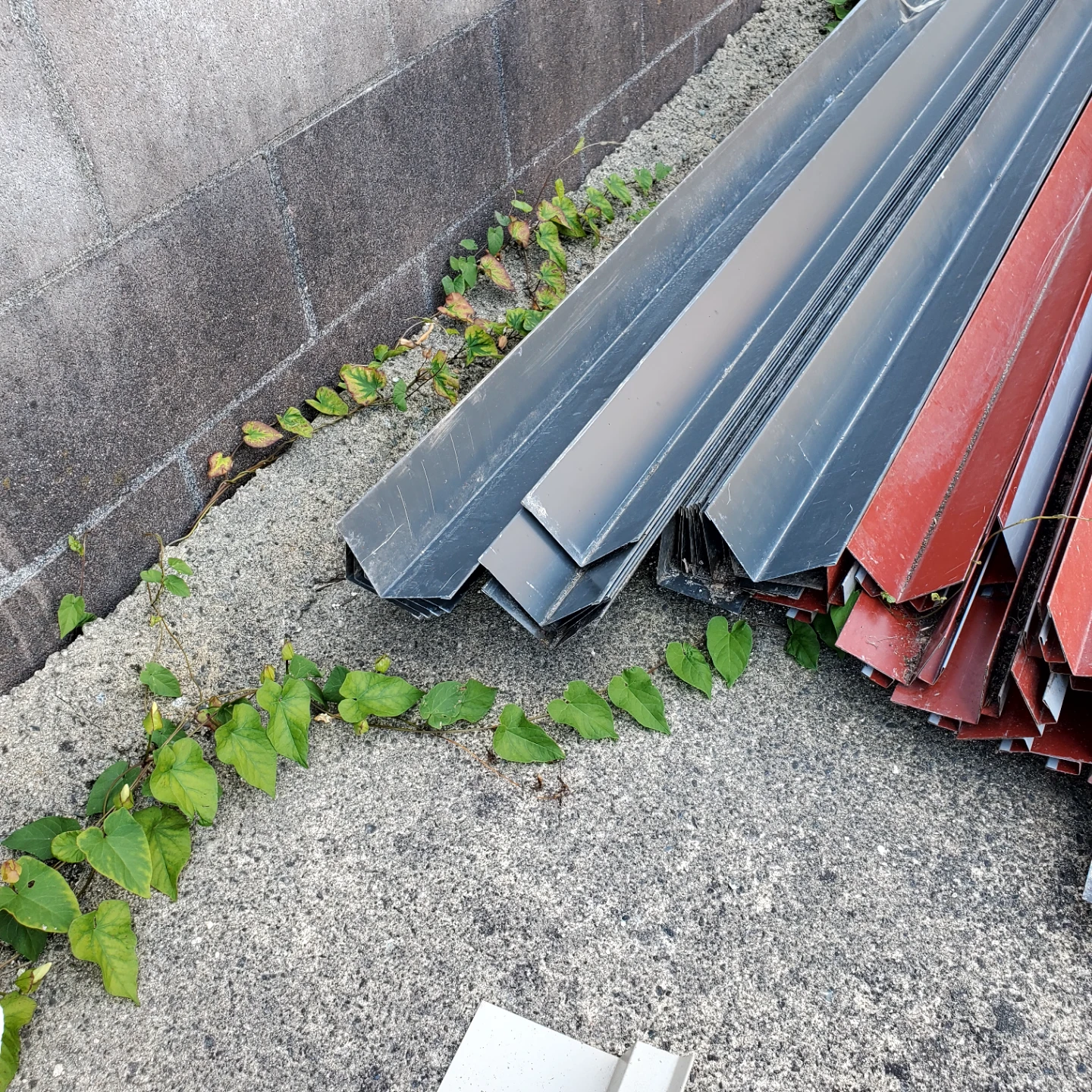 Assorted Metal Flashing and Trim Pieces - photo 5