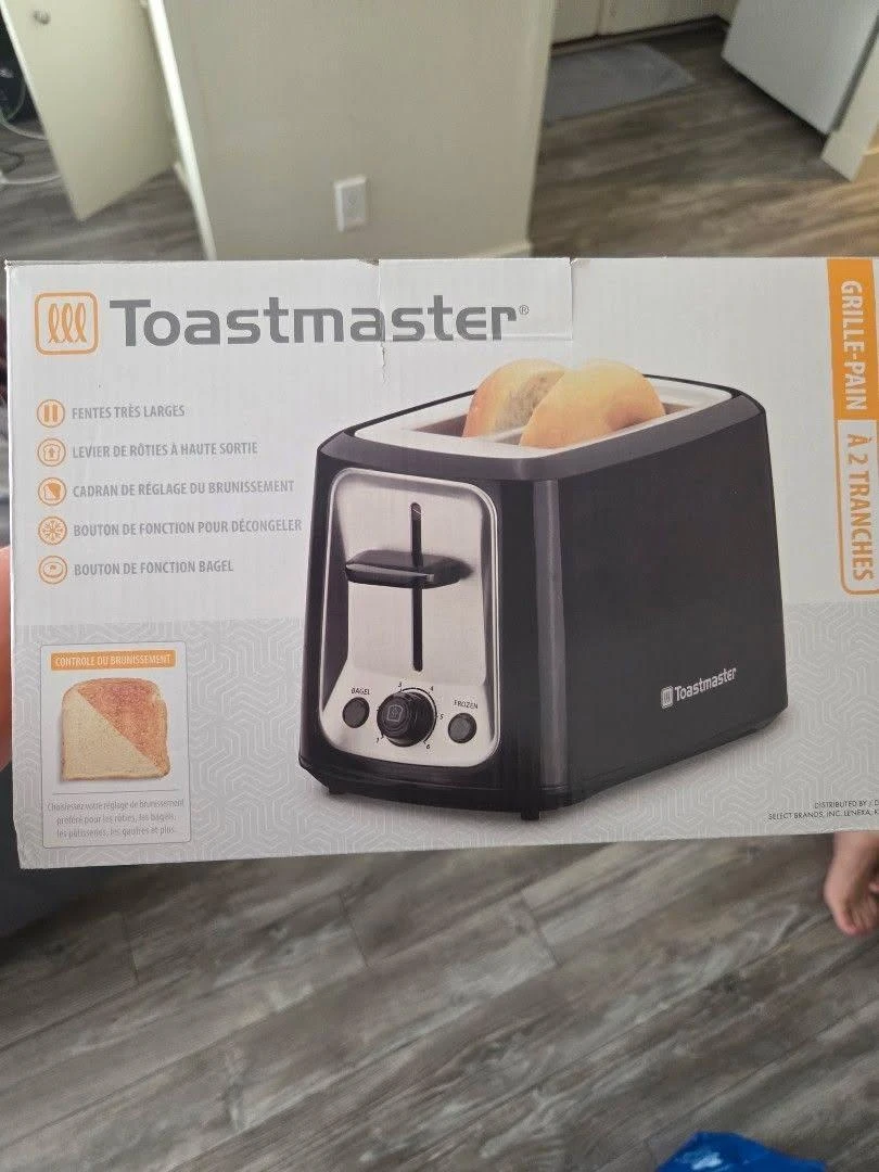Toaster, blender, casserole