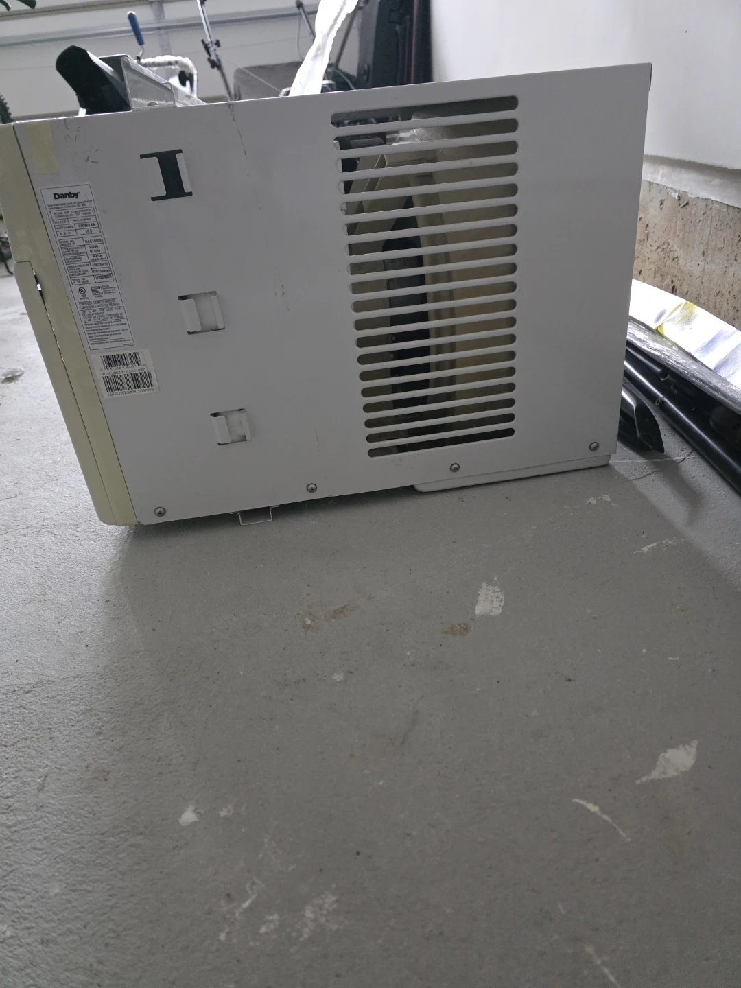 Danby windows air conditioner  10000btu - photo 2