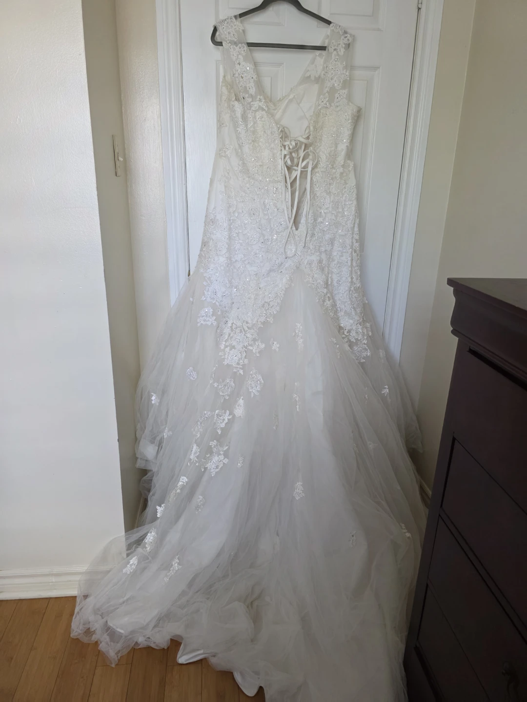 Wedding dress - photo 3