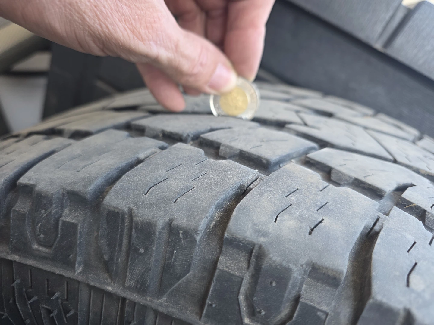 Toyo Open Country A/T Tires LT275/65R18 - photo 2