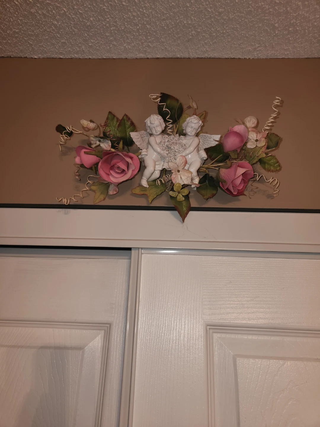 Cherub and Rose Wall Decor