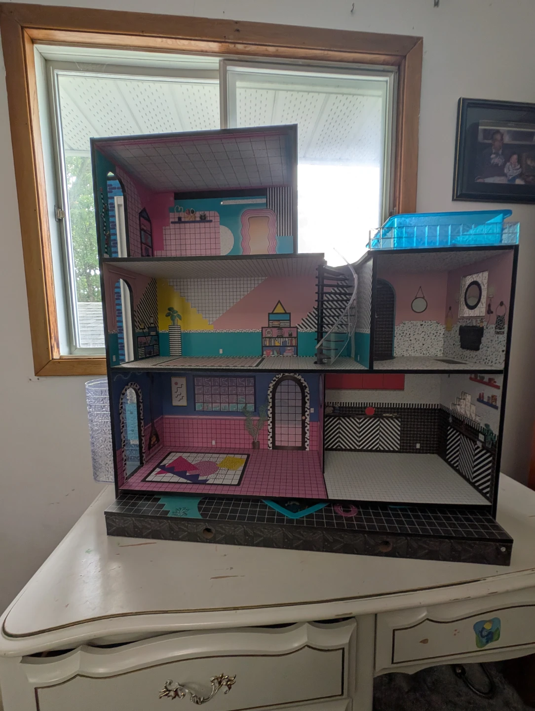 LOL Surprise House Dollhouse with Accessories