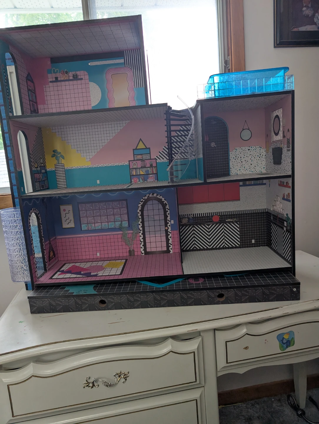 LOL Surprise House Dollhouse with Accessories - photo 2