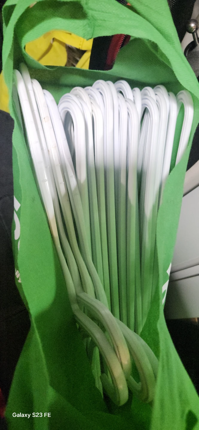 White Plastic Clothes Hangers - Set of 24 - photo 2