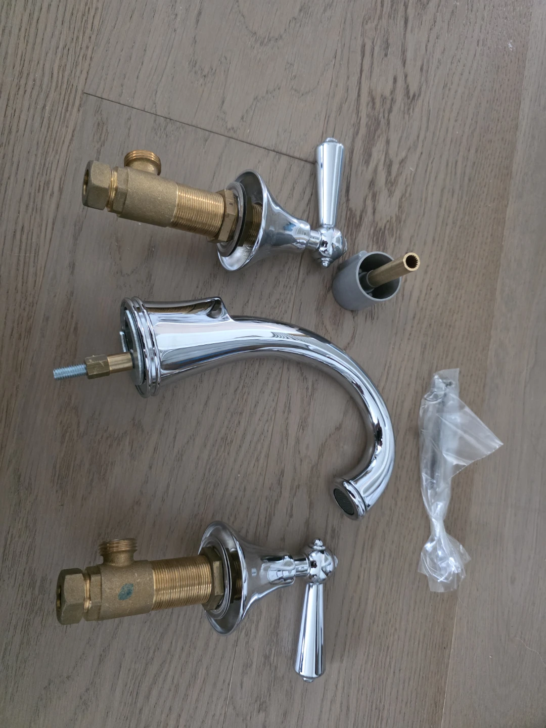 3 hole 8inch, Chrome Faucet Spout and Handles
