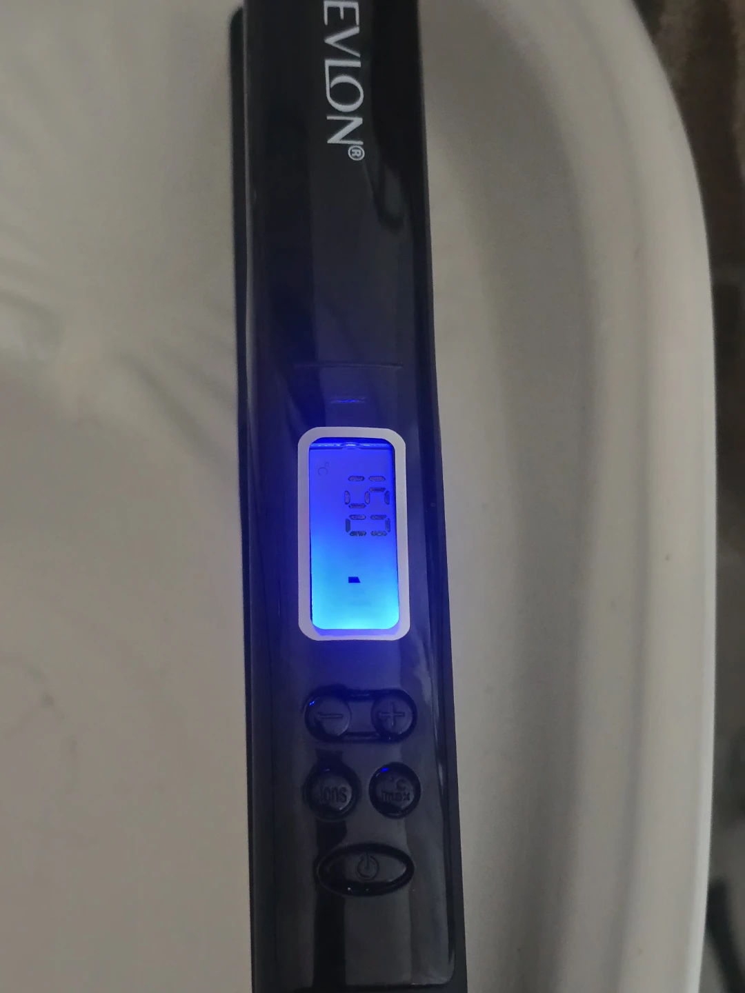 Revlon Hair Straightener - photo 5