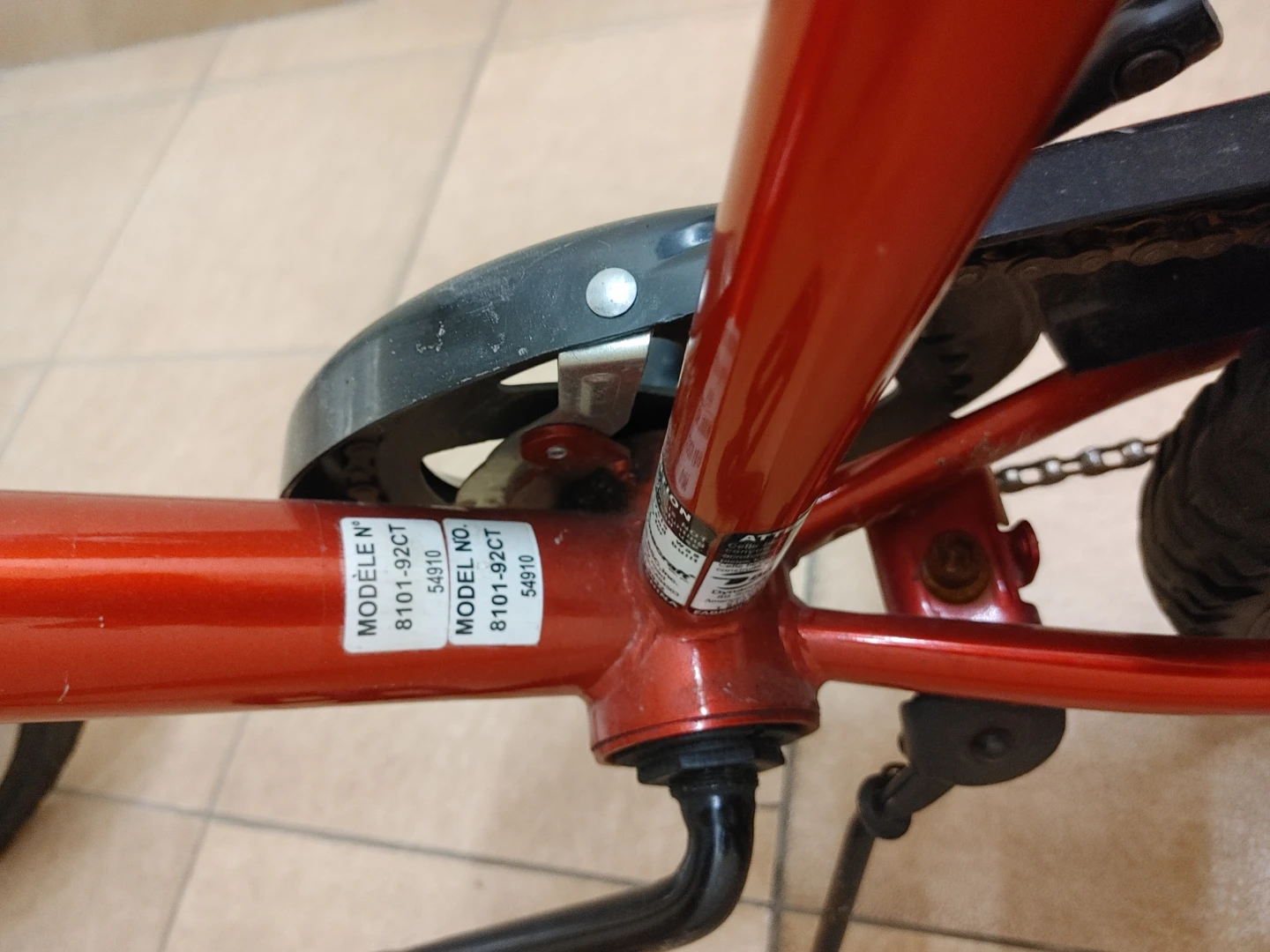 Red Clutch BMX Bike - photo 5