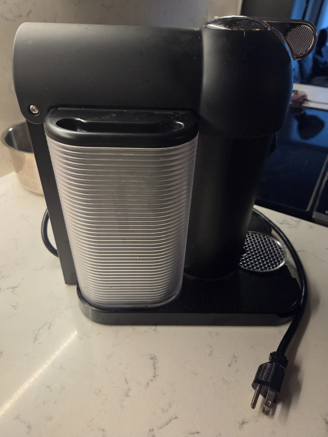 Nespresso Vertuo Coffee Machine - photo 3