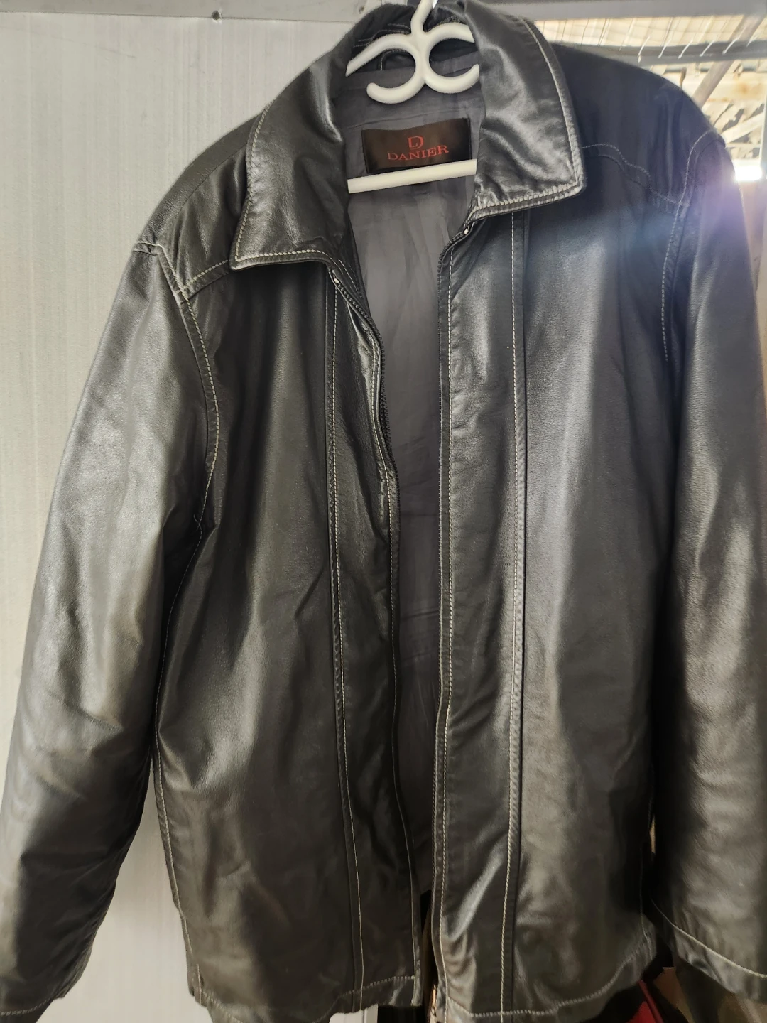 Danier Leather Jacket - Men's Size Large