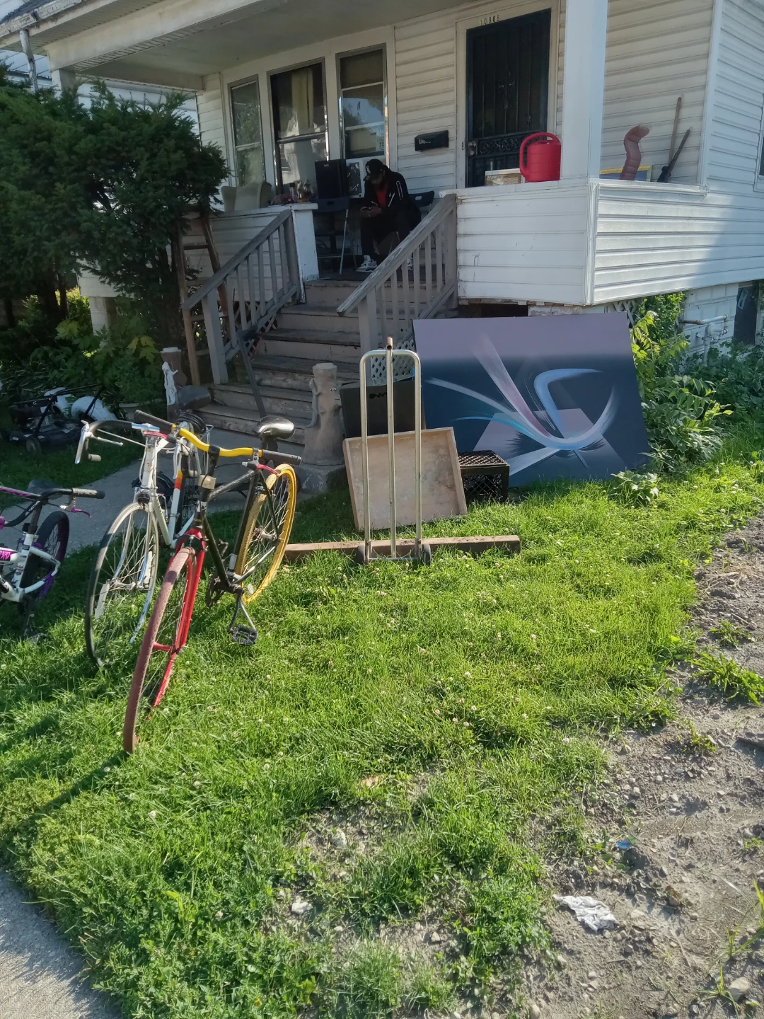 Yard sale - photo 5