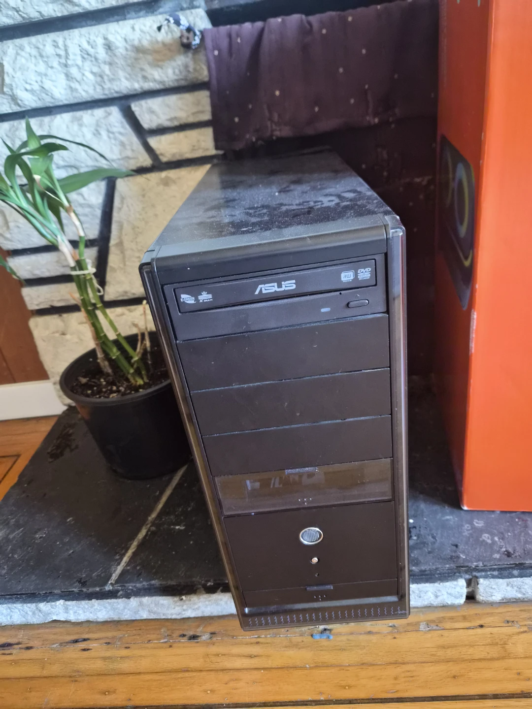 ASUS Desktop Computer Tower
