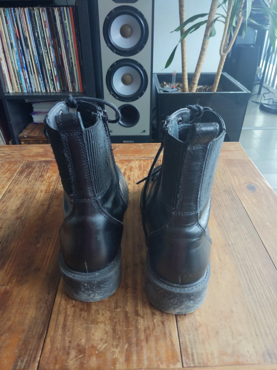 Black Leather Combat Boots. Size 9 - photo 2