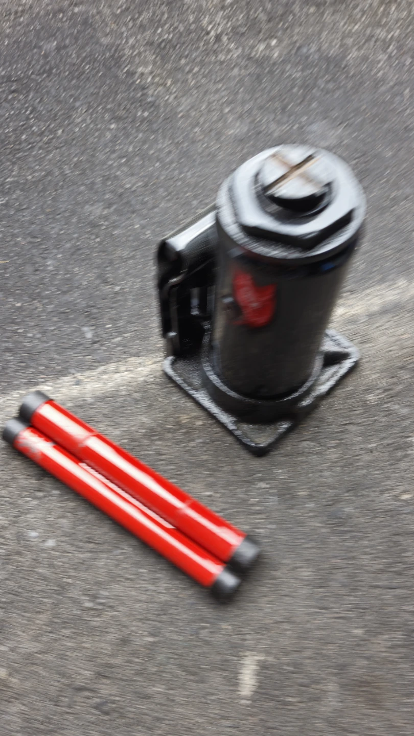 Motomaster Hydraulic Jack