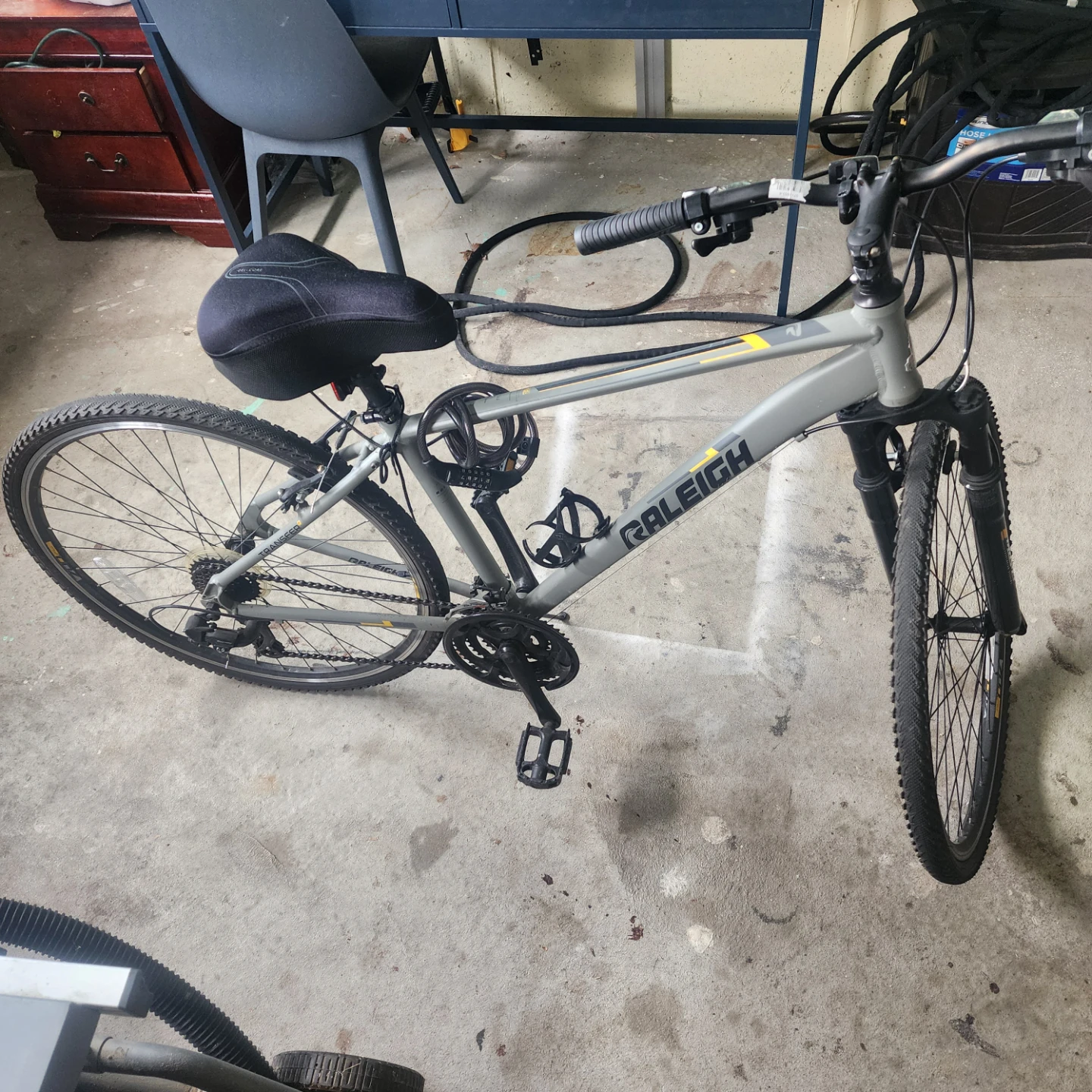 Raleigh Hybrid Bike