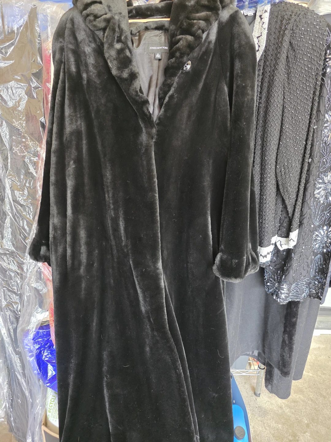 Jones New York Black Faux Fur Coat - Size 1X - photo 2