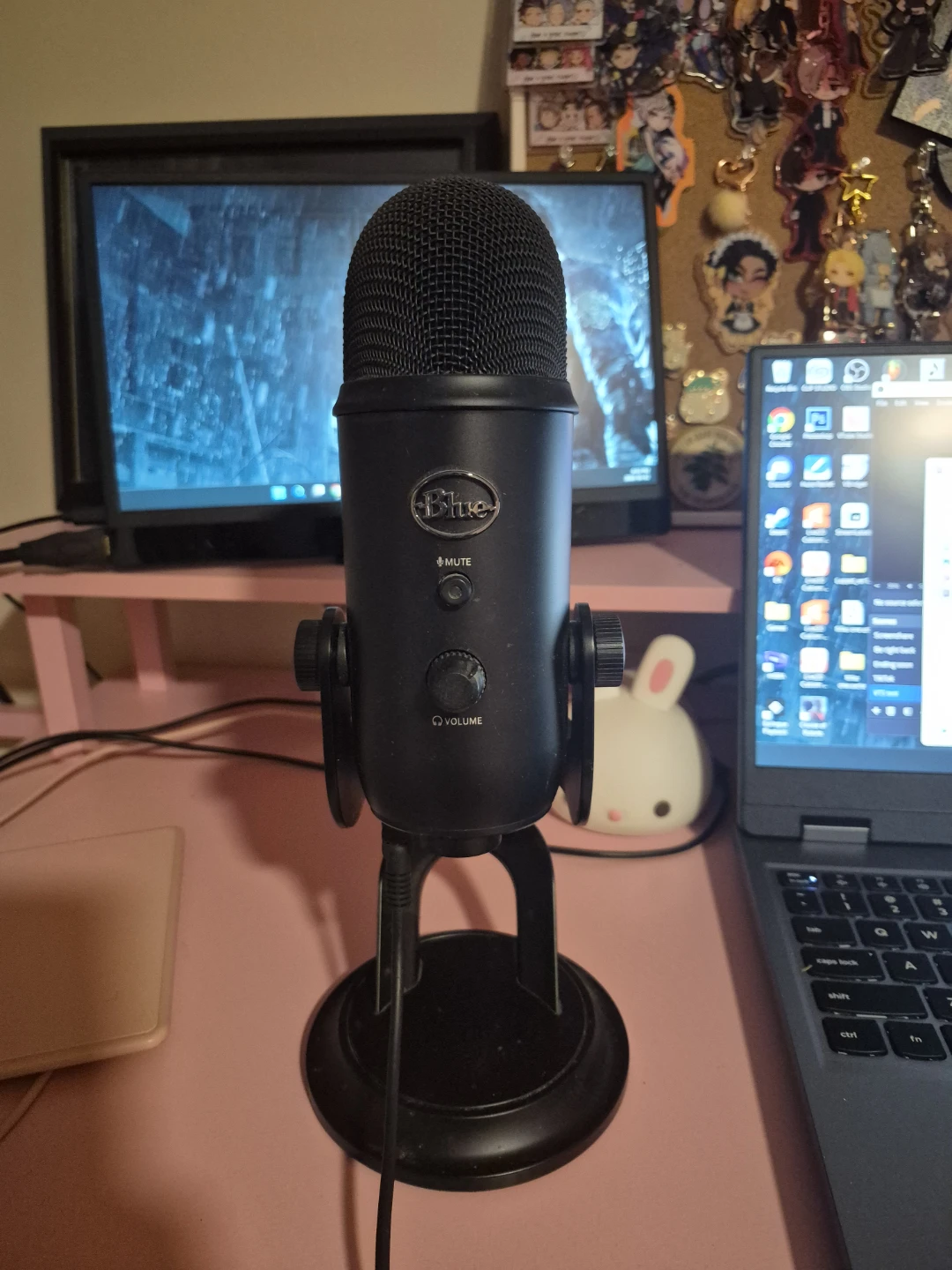 Black Blue Yeti USB Microphone