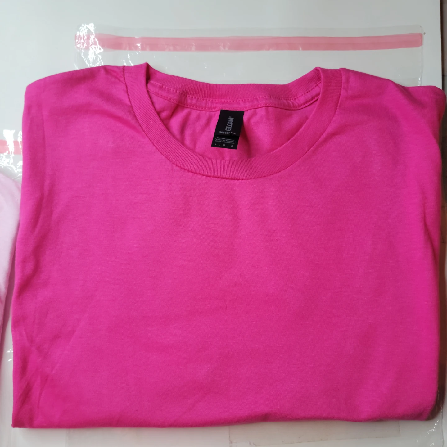 Gildan Softstyle T-Shirt - Pink - Large⚽️ - photo 5