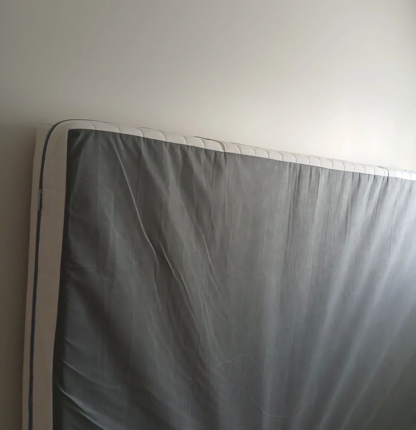IKEA King Size Mattress - photo 3