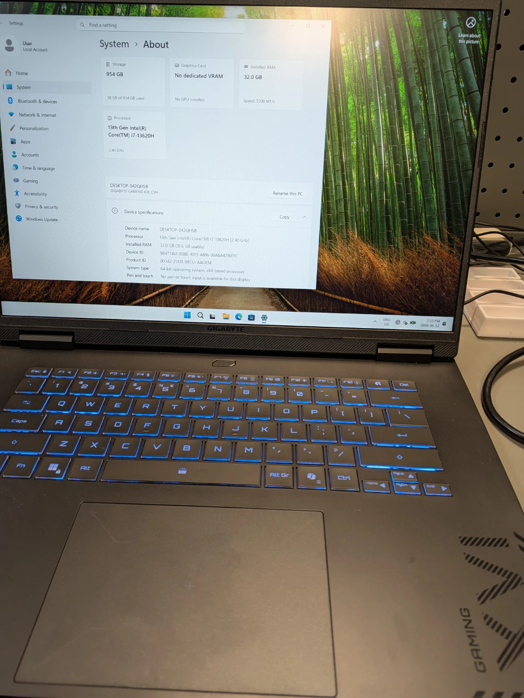 GIGABYTE GAMING A16 Laptop - photo 2