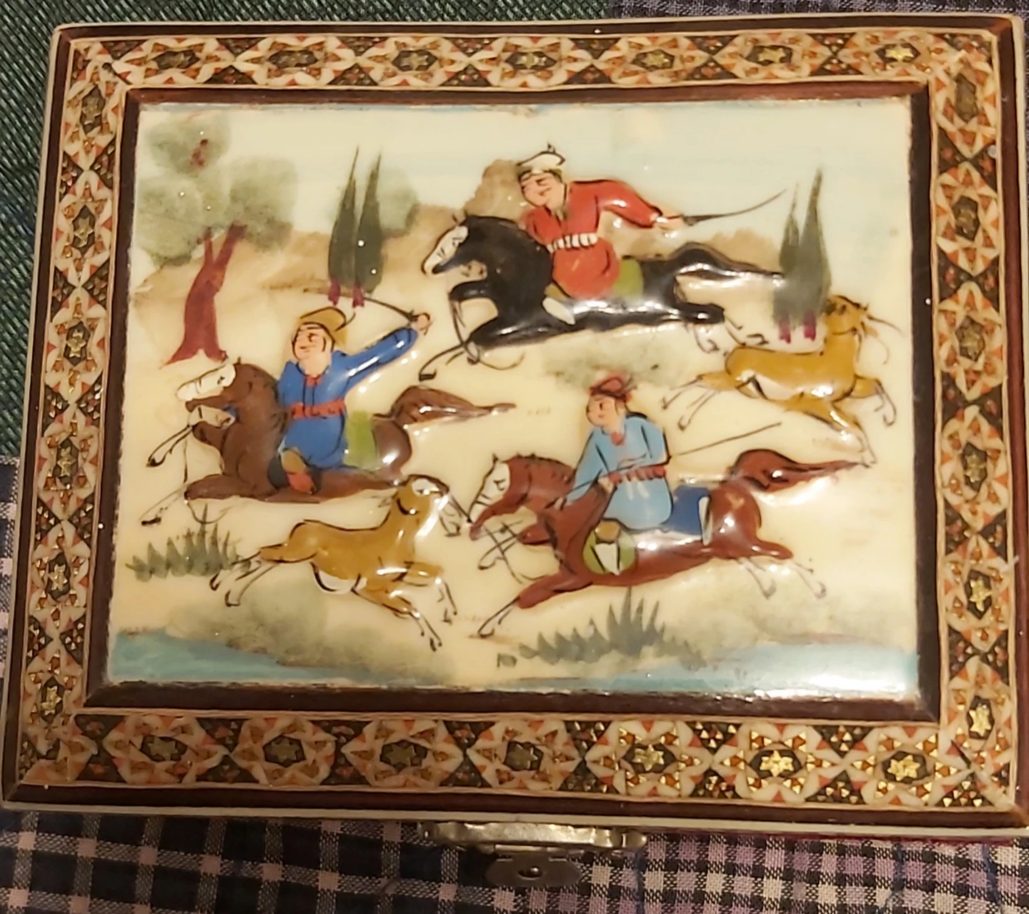 Decorative Inlaid Trinket Box