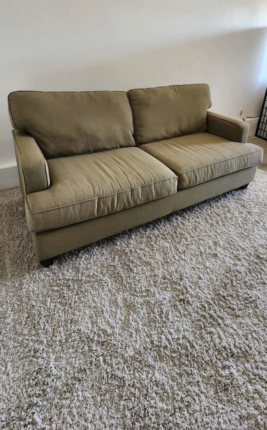 Beautiful Olive Green 3 Seater Sofa Couch - photo 3