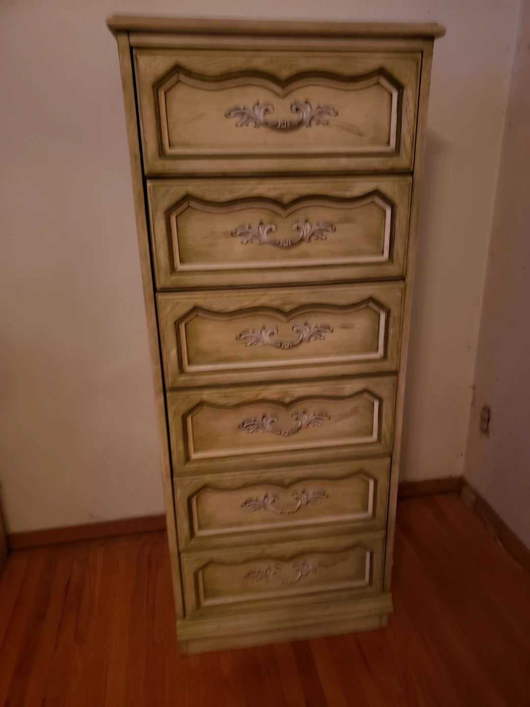 Vintage French Provincial Bedroom Set - photo 3
