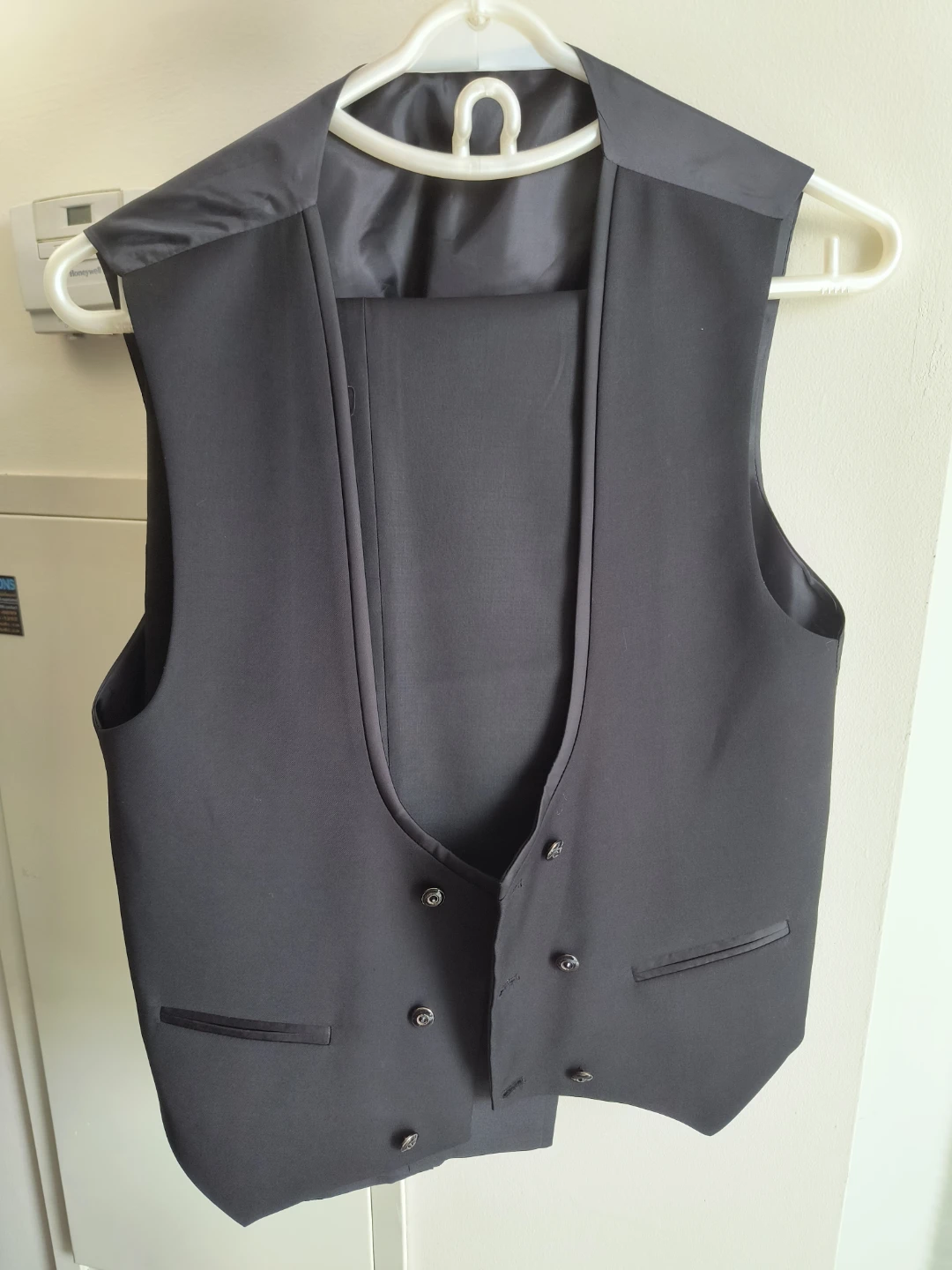 Maxim Black Tuxedo Suit Vest Jacket Pants - photo 2