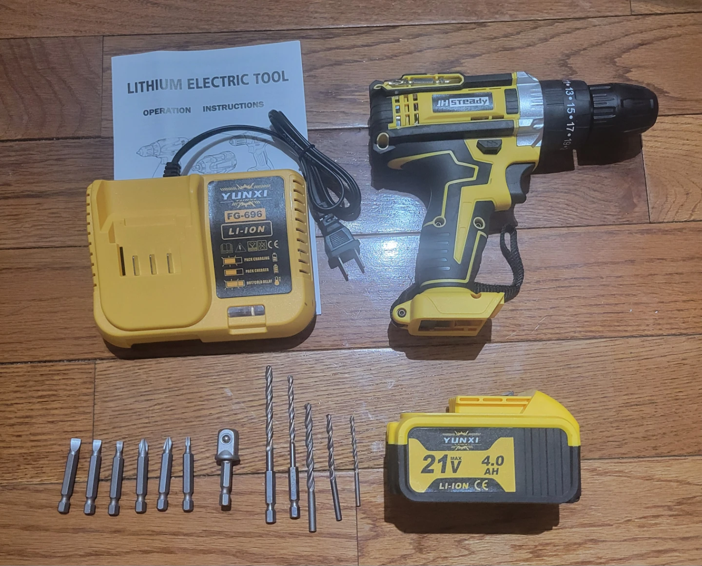 NEW Hammer Drill with Battery 4.0Ah, Charger & some accessories