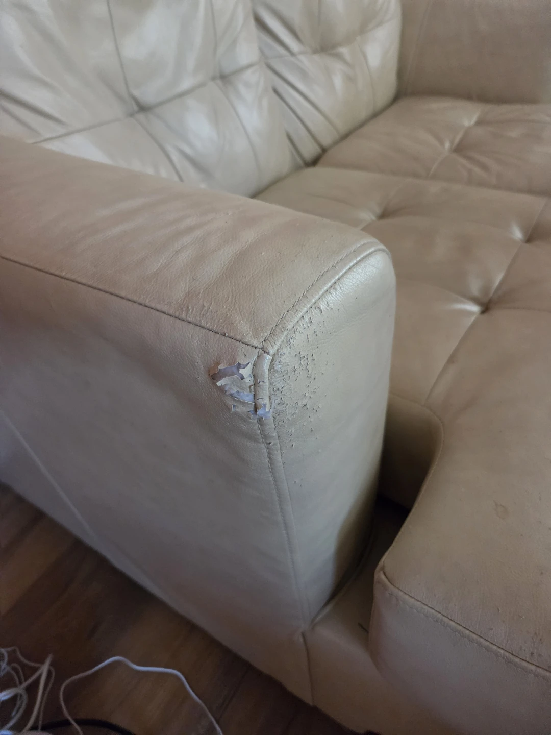 Ashley Cream Leather Sectional Sofa - photo 4