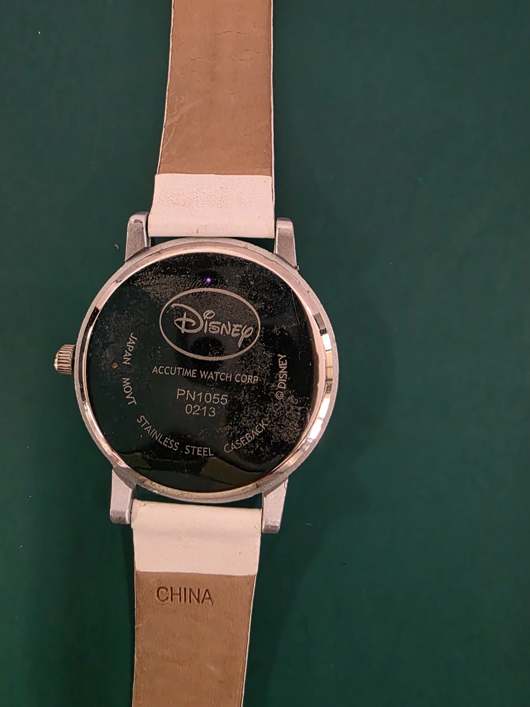 Disney Snow White Character Watch - photo 4