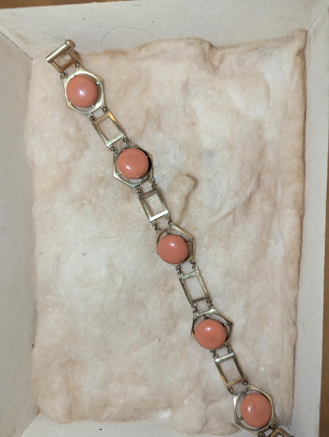 Vintage Bracelet with Coral Beads - photo 3