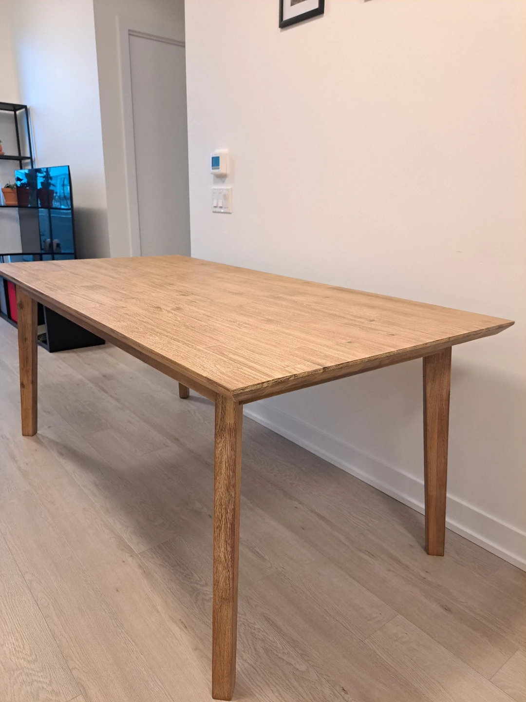 Structube Kabbann Solid Wood Dining Table - Excellent Condition