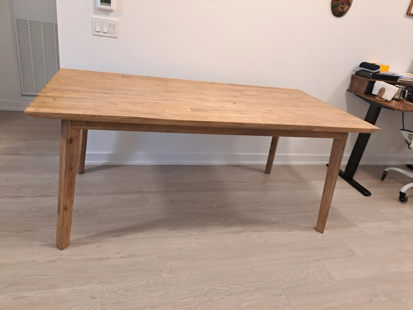 Structube Kabbann Solid Wood Dining Table - Excellent Condition - photo 2