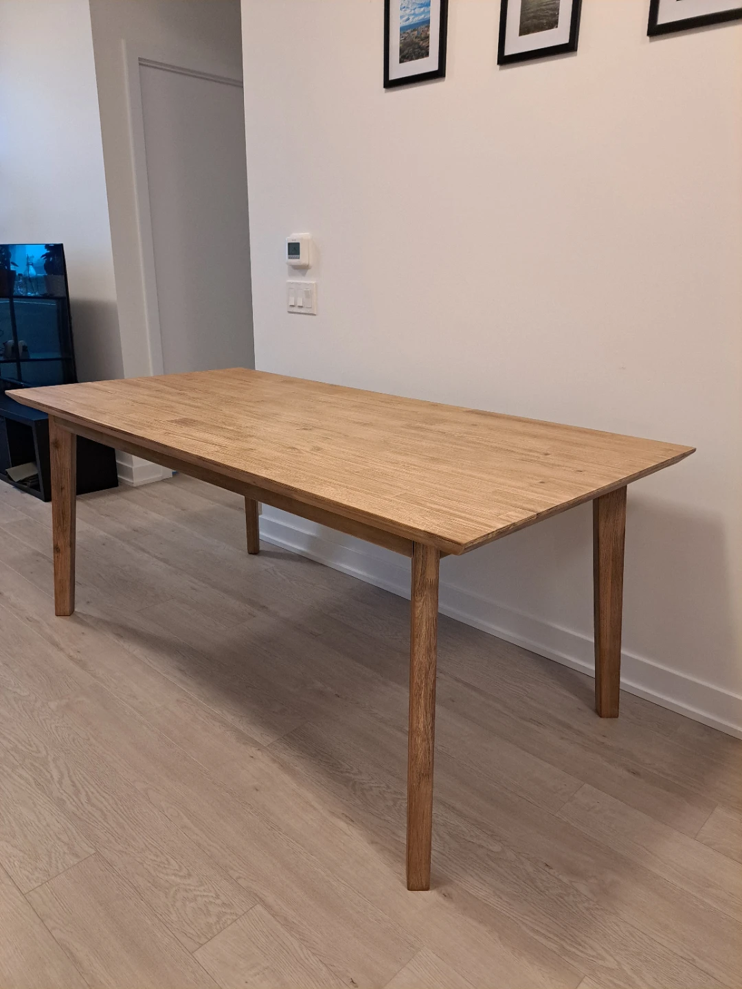 Structube Kabbann Solid Wood Dining Table - Excellent Condition - photo 5