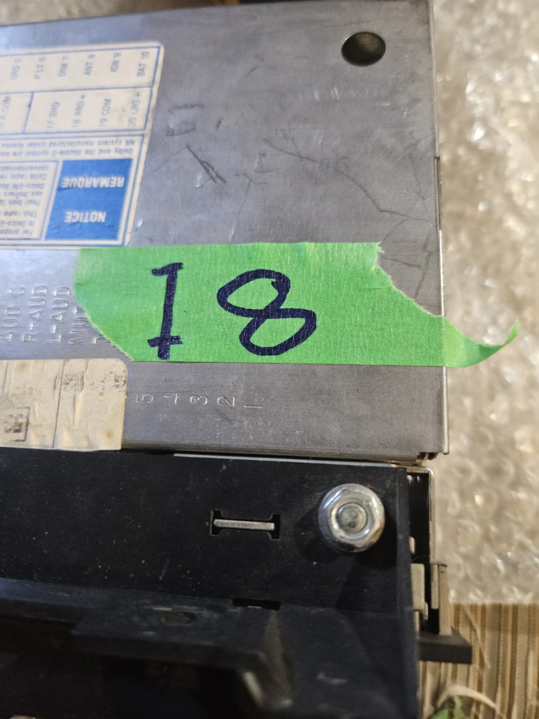 Delco Bose Gold Series Car Stereo - photo 3