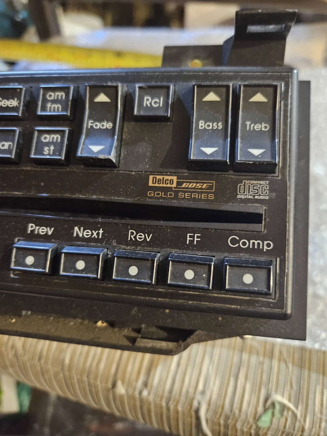 Delco Bose Gold Series Car Stereo - photo 4
