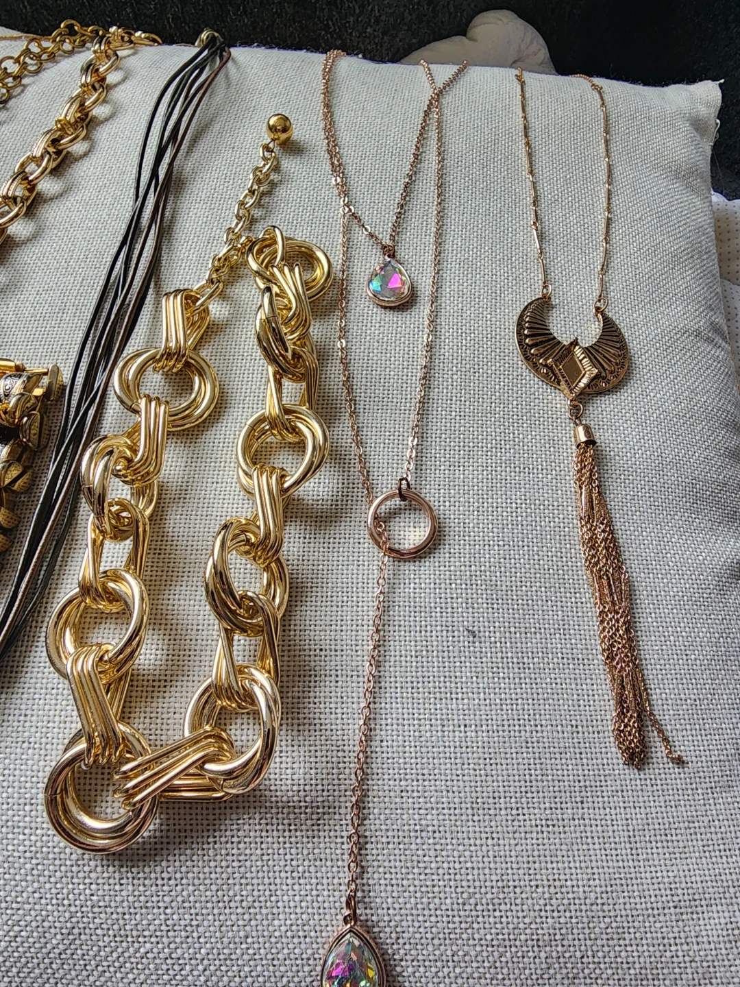 Gold Tone Costume Jewelry Set - photo 3