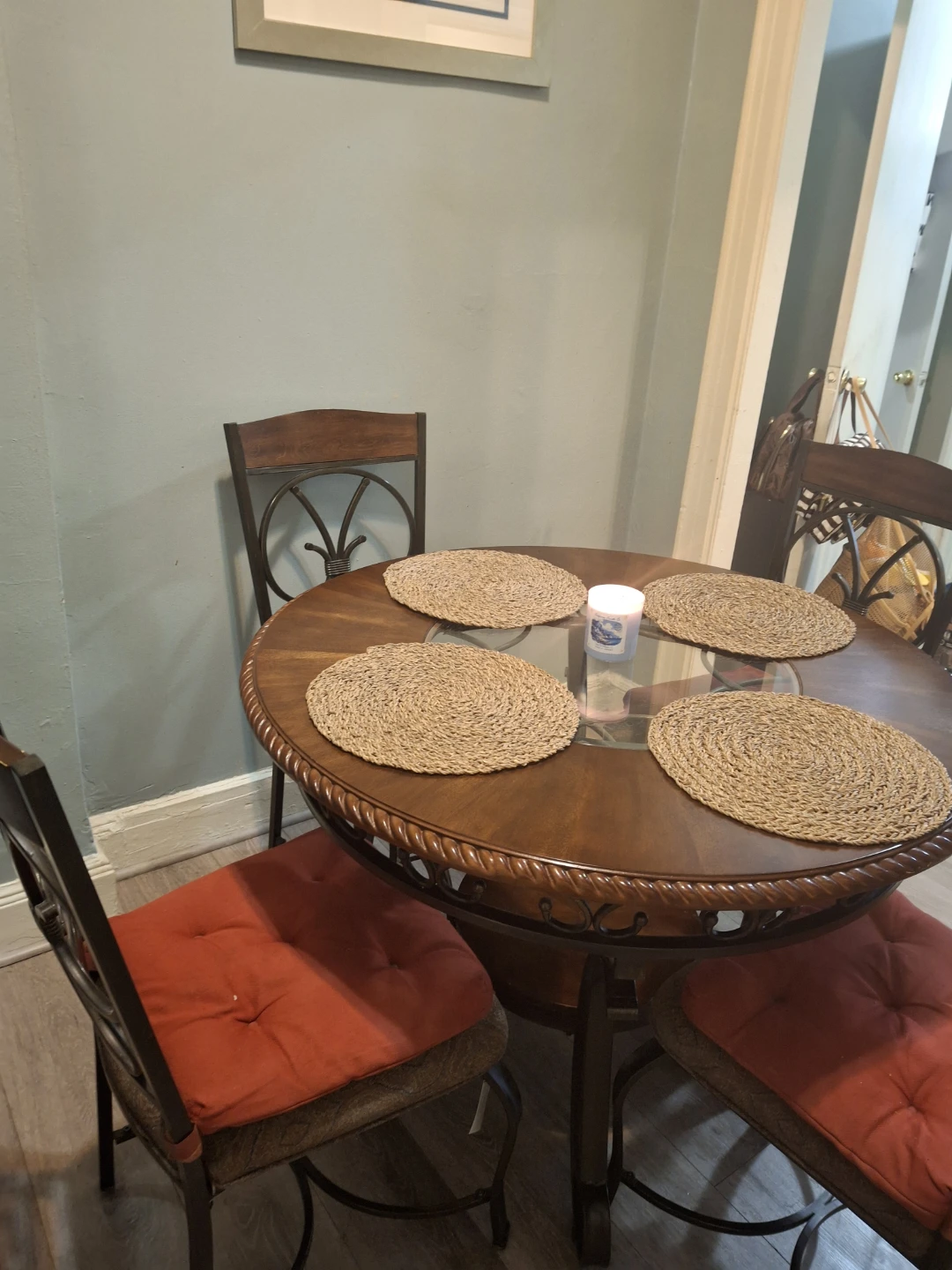Antique table W/4 chairs - photo 5
