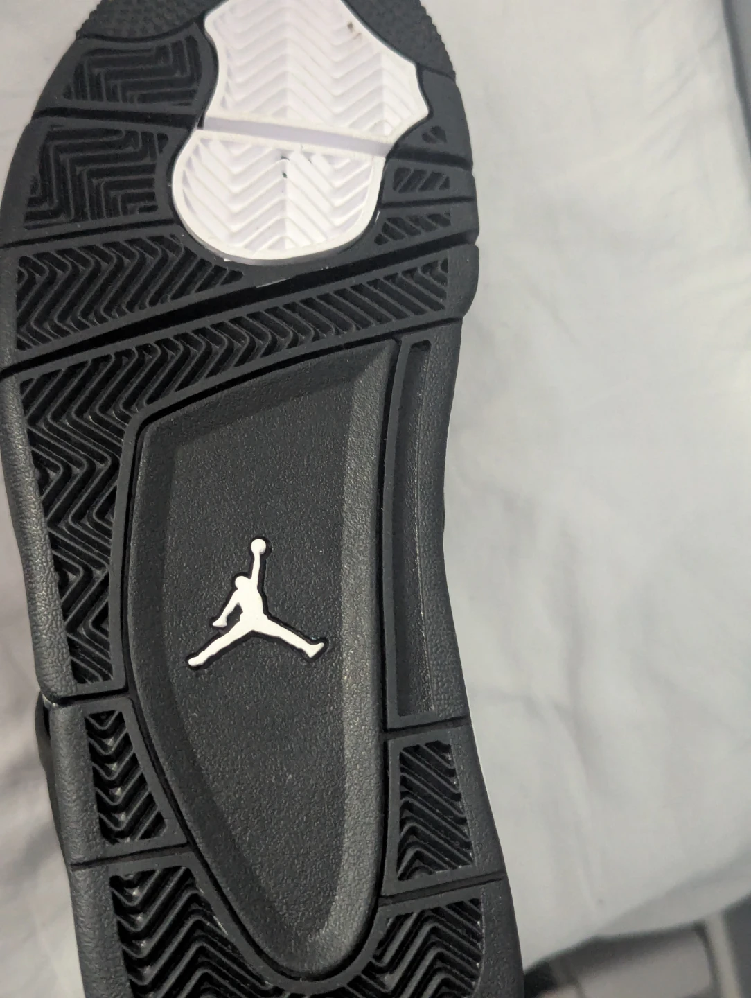 Jordan 4 white thunder - photo 4